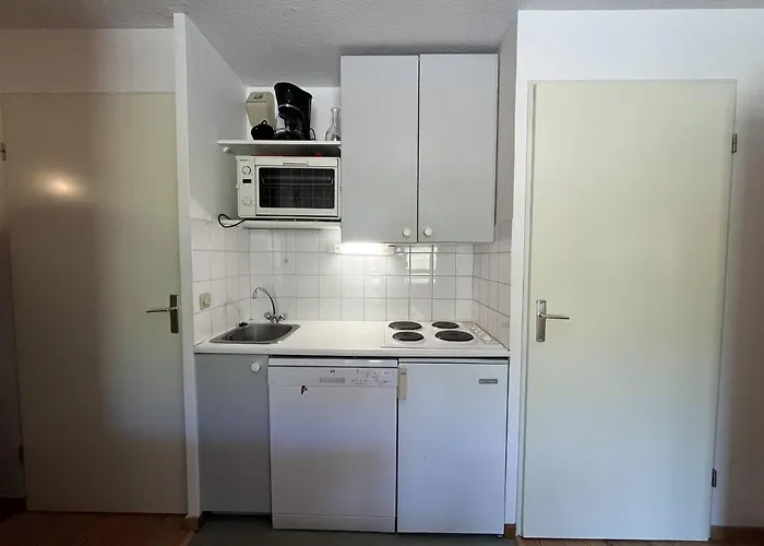 Plagne Soleil: 2 Pièces Avec Balcon, Accès Direct Pistes, Centre Proche Commerces - Fr-1-351-14 Appartement *