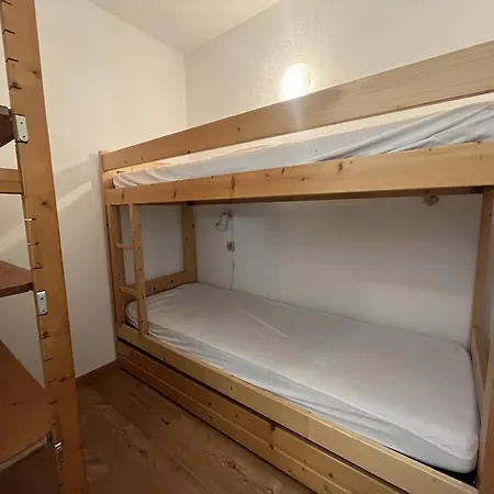 Appartement Plagne Soleil: 2 Pièces Avec Balcon, Accès Direct Pistes, Centre Proche Commerces - Fr-1-351-14 La Plagne