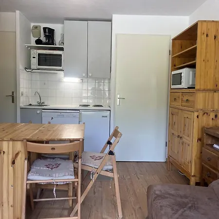 Apartment Plagne Soleil: 2 Pieces Avec Balcon, Acces Direct Pistes, Centre Proche Commerces - Fr-1-351-14 *